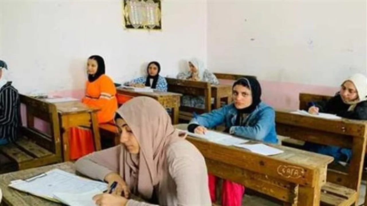 توجيهات مشددة.. مراجعة اللغة الثانية والديانة قبل غلق استمارة الثانوية العامة